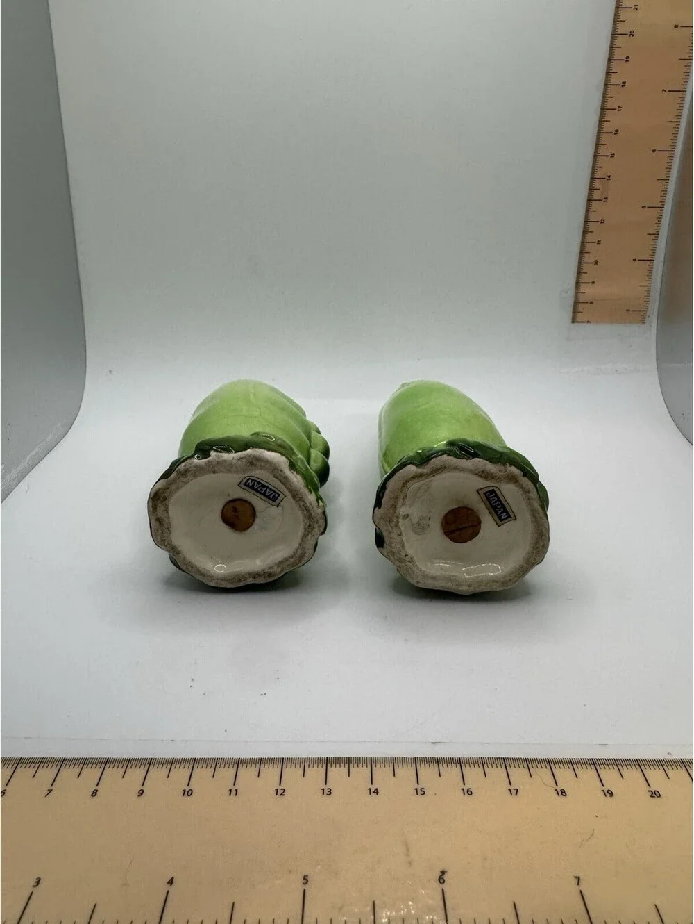Vintage Pea Pod Salt And Pepper Shakers - Made In Japan With Cork